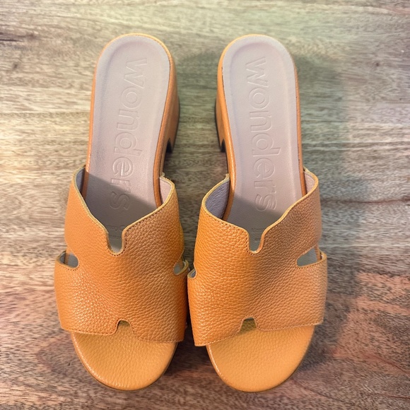 NEW Wonders Wild Mango Platform Slide size 39/9 - Picture 5 of 13